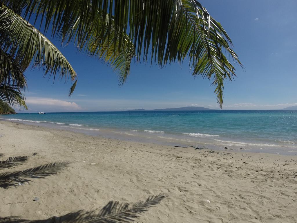 Amami Beach Resort Puerto Galera Bagian luar foto