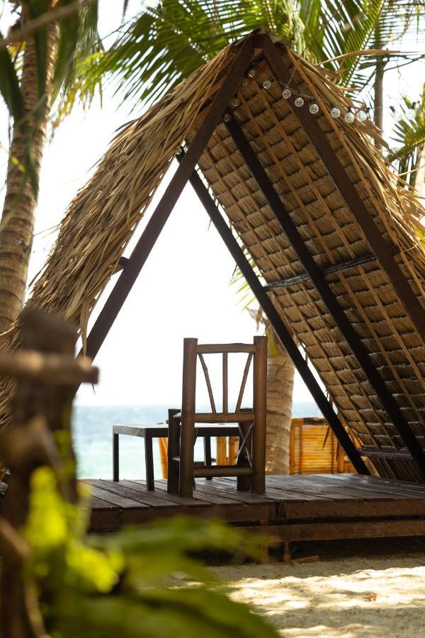 Amami Beach Resort Puerto Galera Bagian luar foto