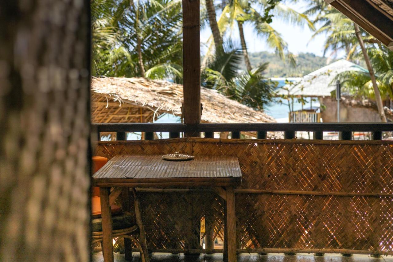 Amami Beach Resort Puerto Galera Bagian luar foto