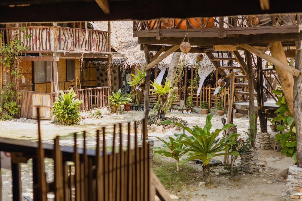 Amami Beach Resort Puerto Galera Bagian luar foto