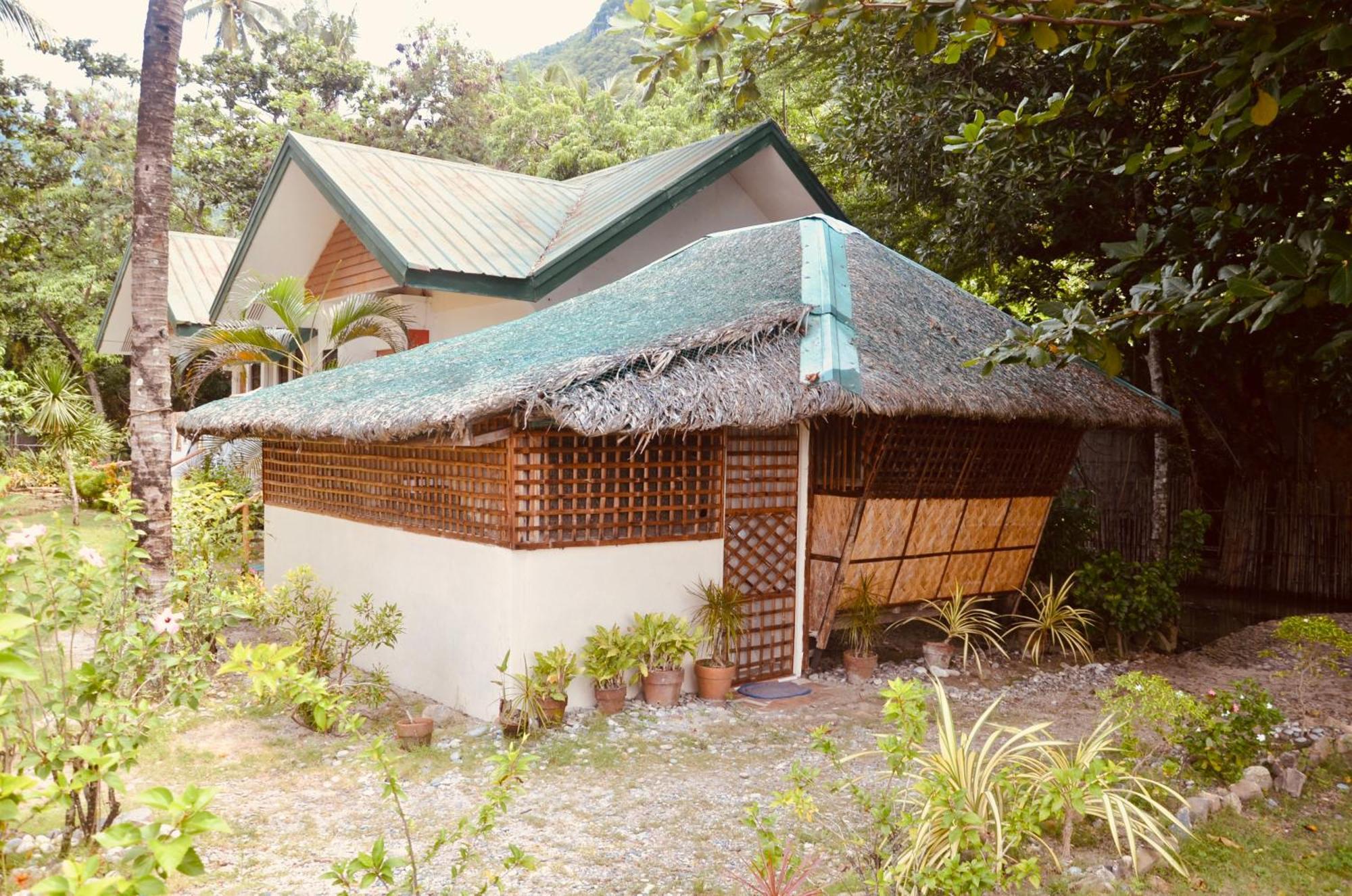 Amami Beach Resort Puerto Galera Bagian luar foto