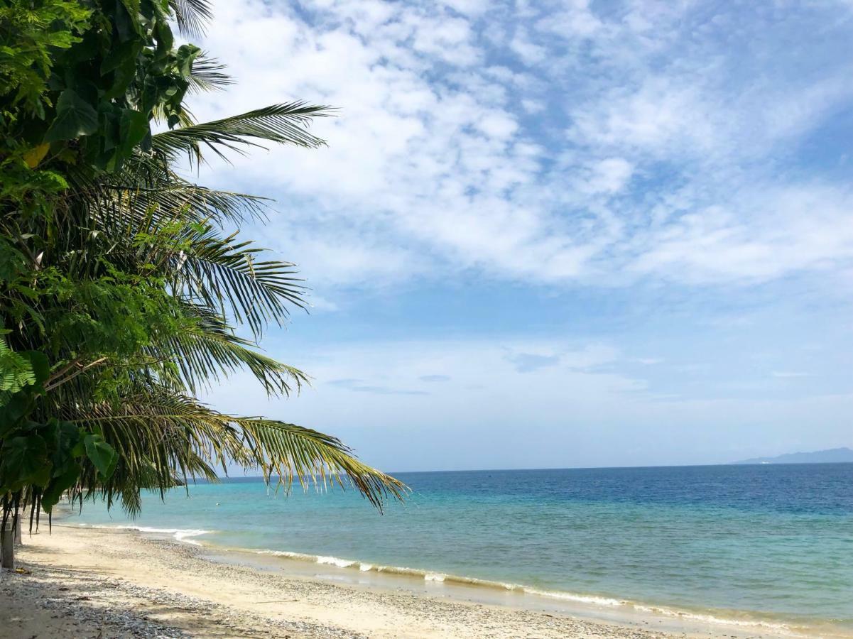 Amami Beach Resort Puerto Galera Bagian luar foto